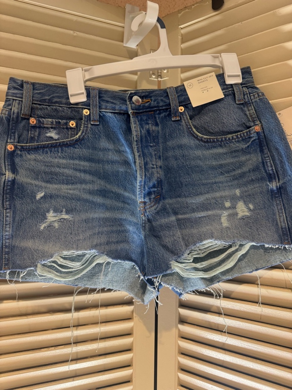 Universal Thread Distressed Blue Denim Cutoff Shorts - Picture 2 of 7